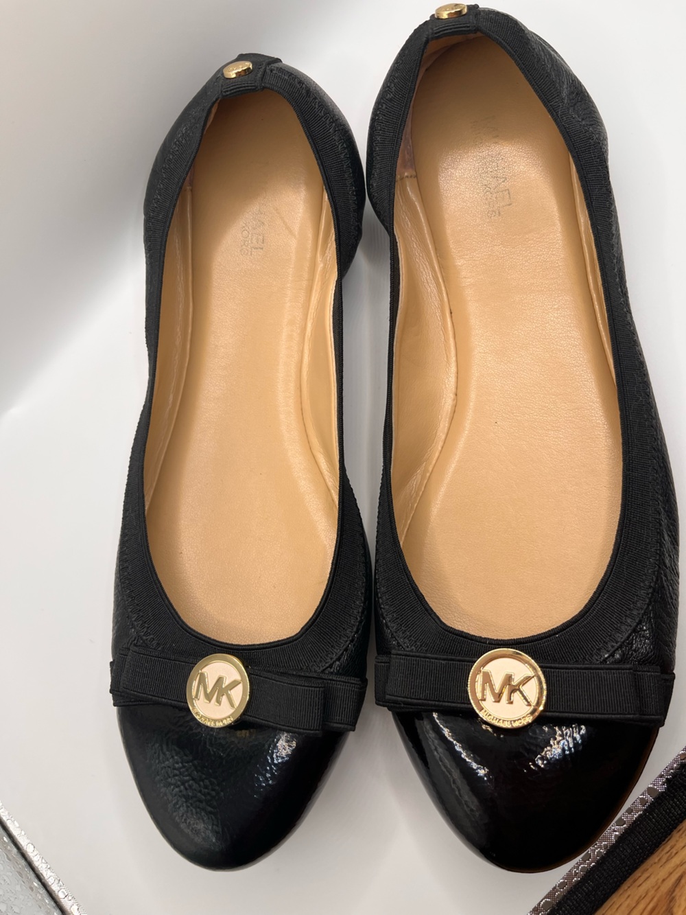 Michael Kors Black Patent Toe Ballet Flats with Gold MK Medallion US 9M